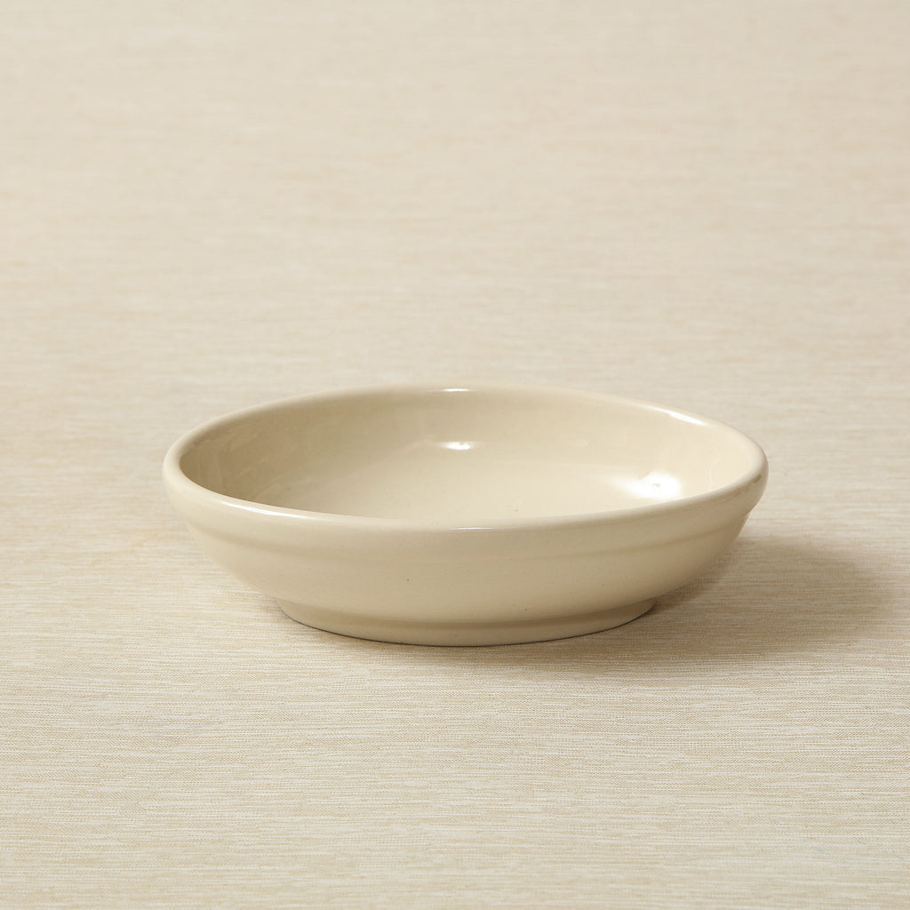 Oval ceramic soap dish