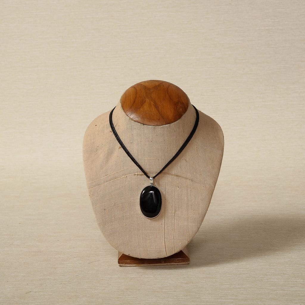 Onyx pendant in sterling silver
