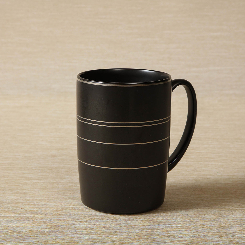 Tiago matte charcoal grande mug