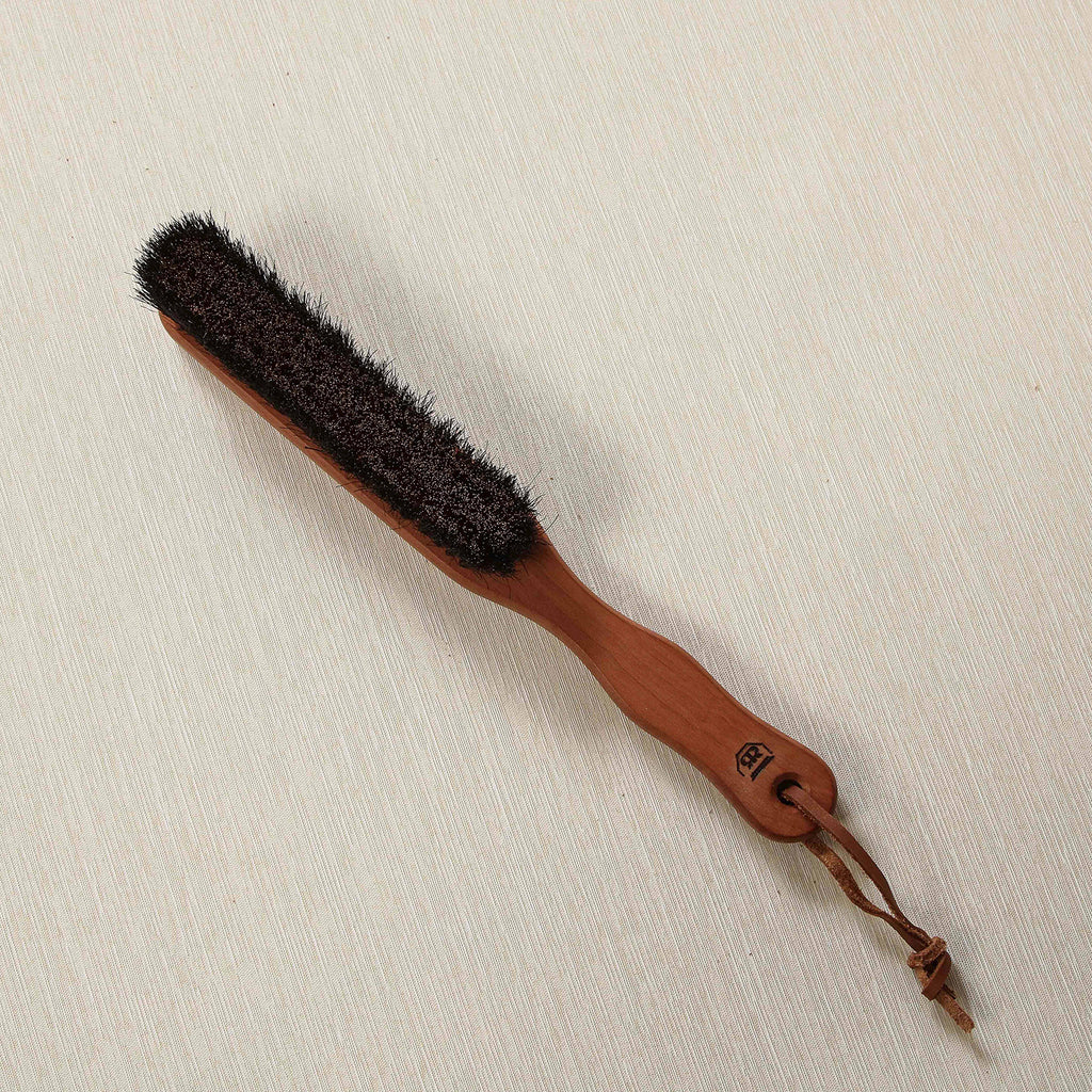 Clothes Brush with wire