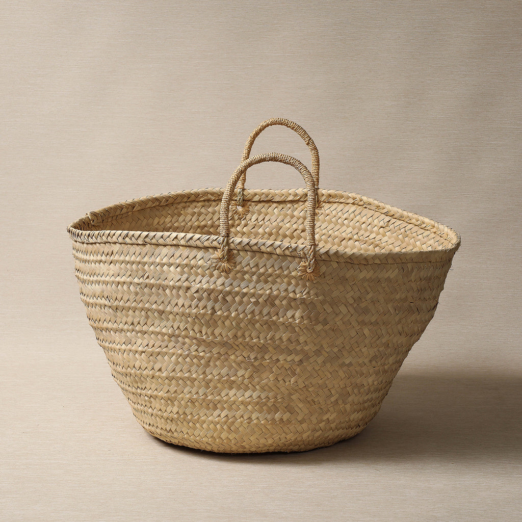 Oversized palm tote