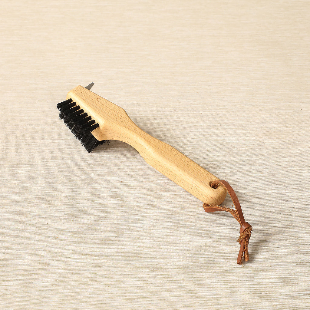 Total shoe brush