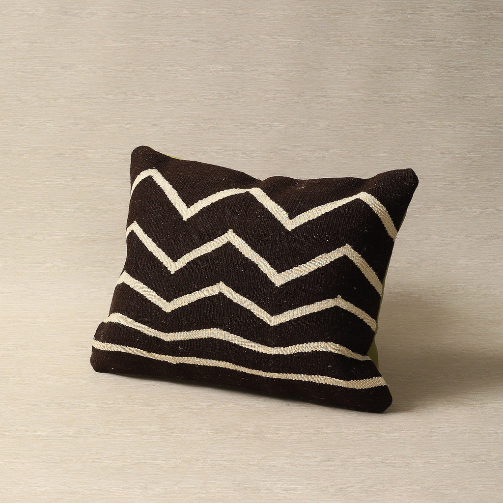 14"x20" Hills & Streams kilim cushion in natural black