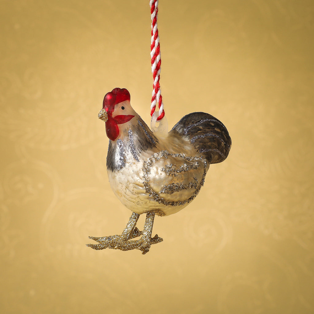 Farmhouse rooster and hen