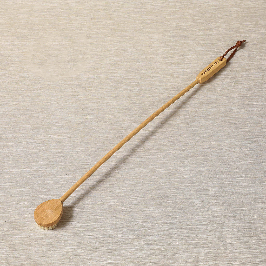 Oiled beechwood back scratcher brush