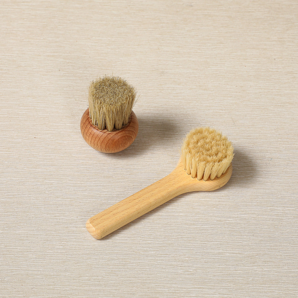 Mushroom brushes