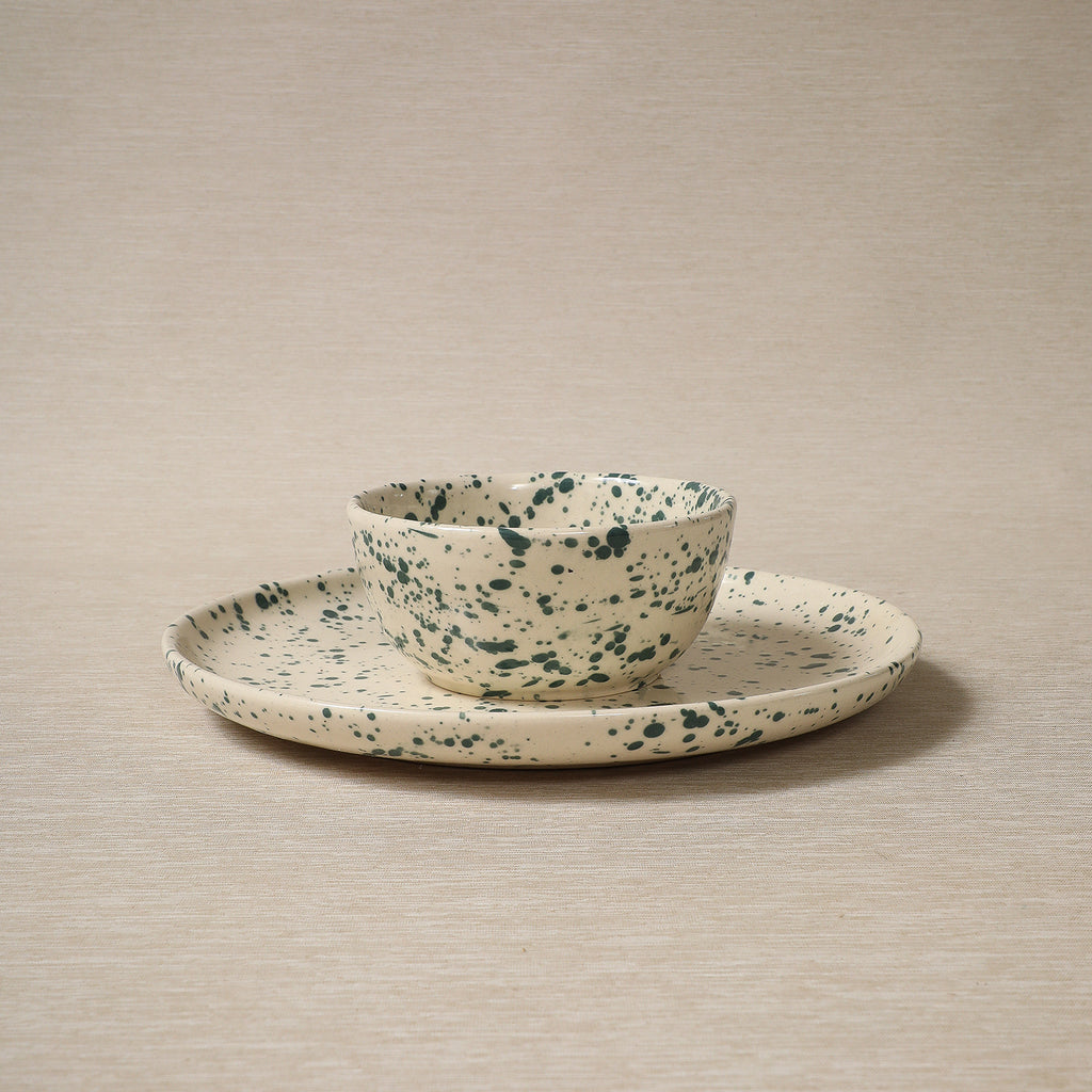 Splatter ware  in nettle