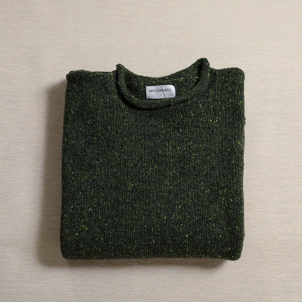 Men's classic roll neck sweater in forest