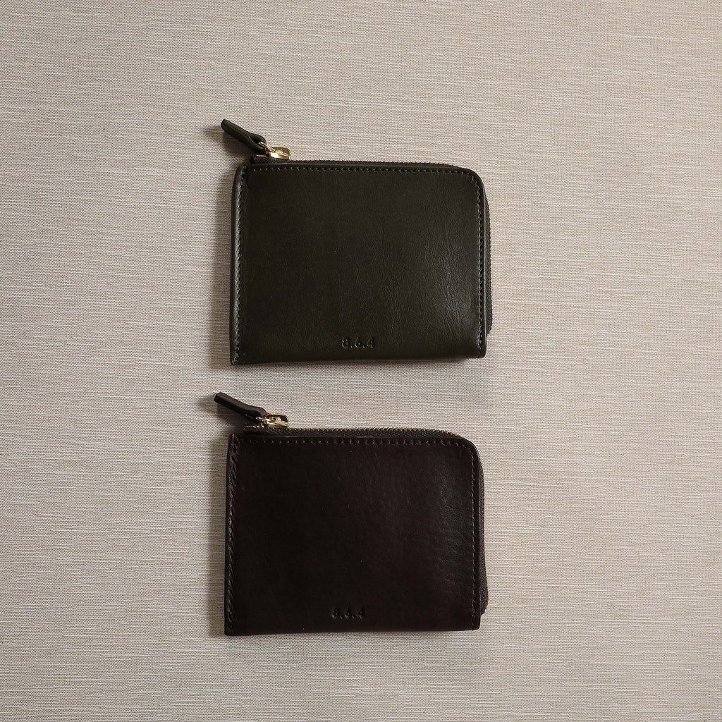 Zip corner leather wallet