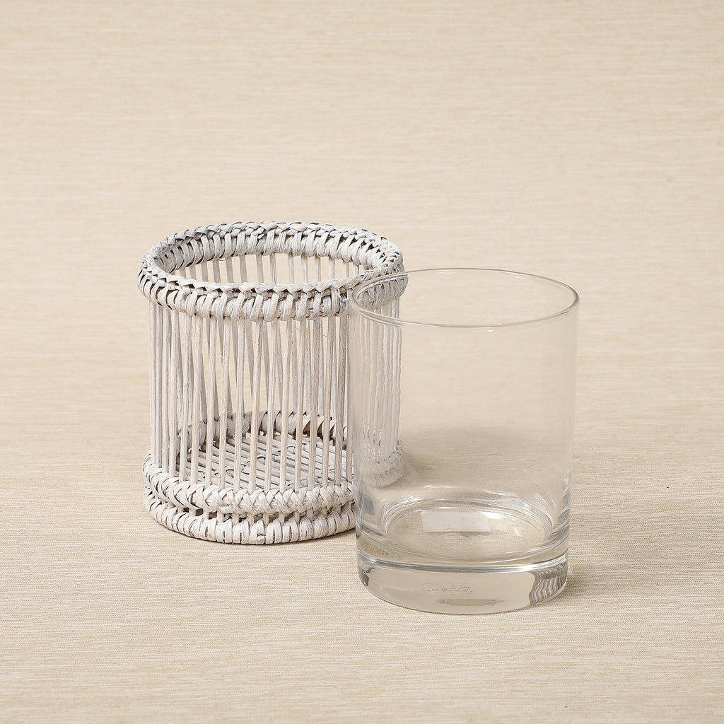White wash rattan bathroom cup