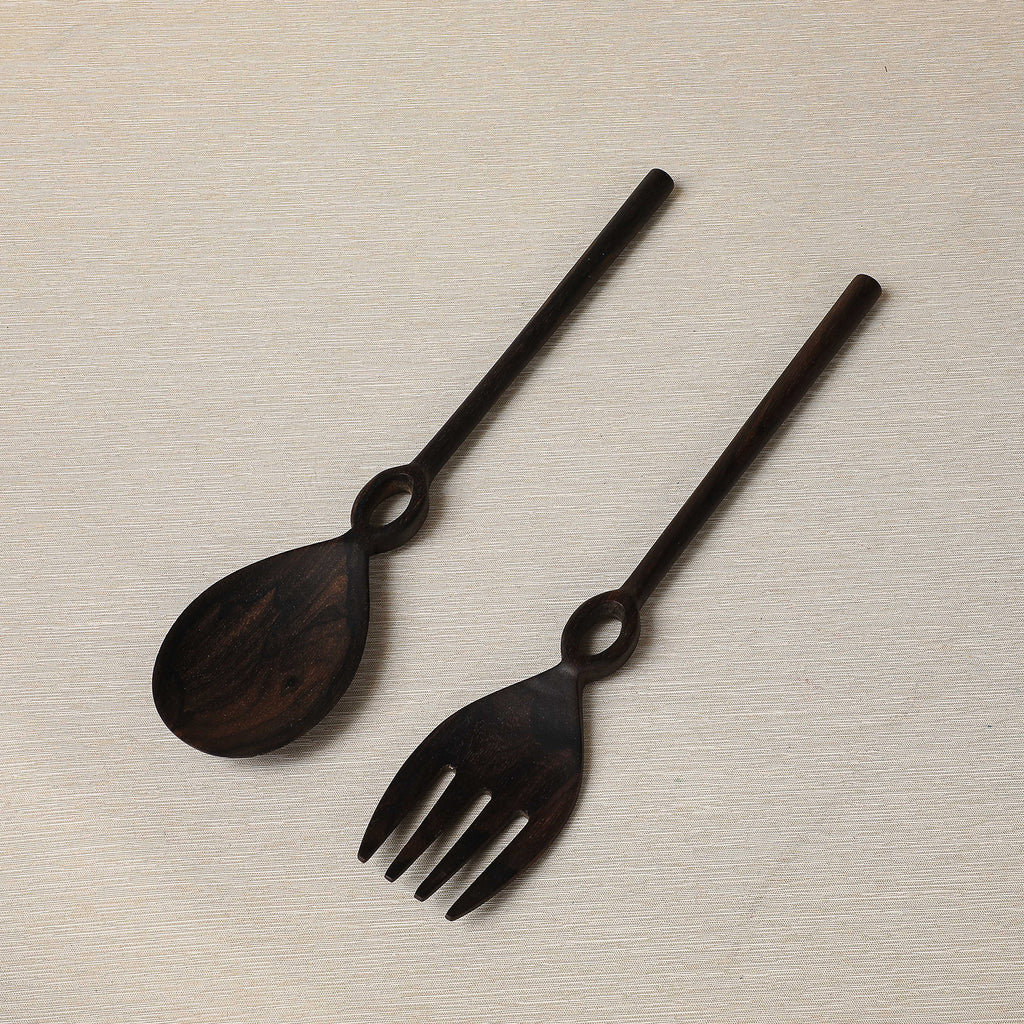 Ring salad servers