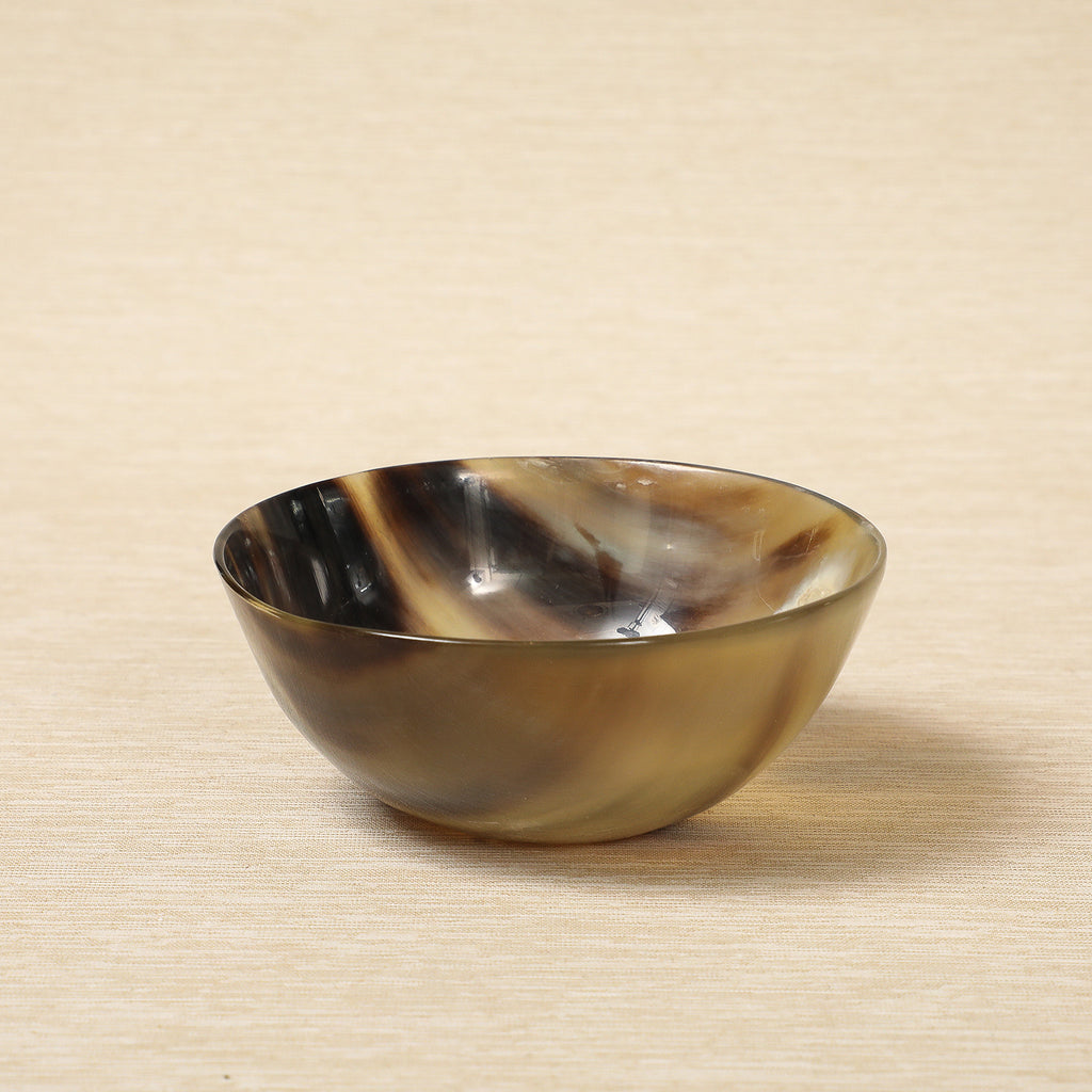 Polished natural horn bowls