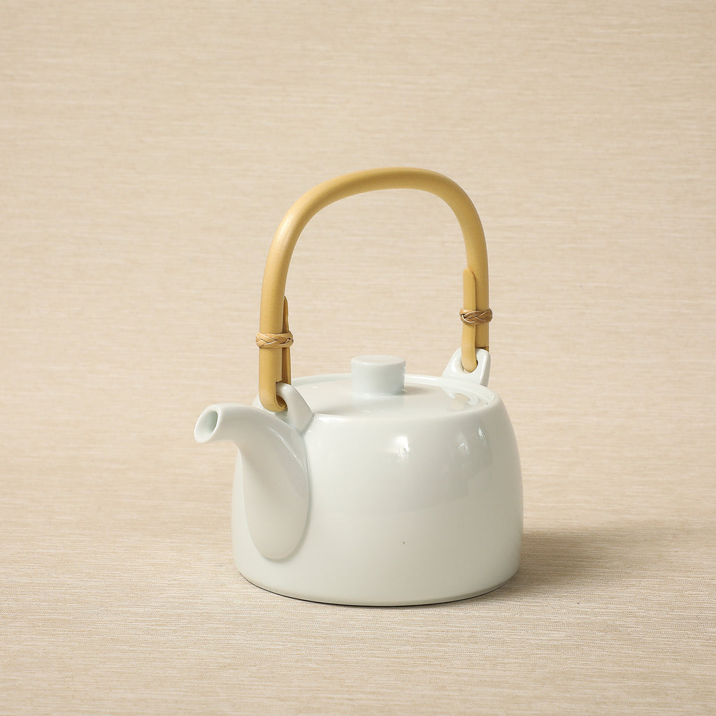 Porcelain S-Line tea pot