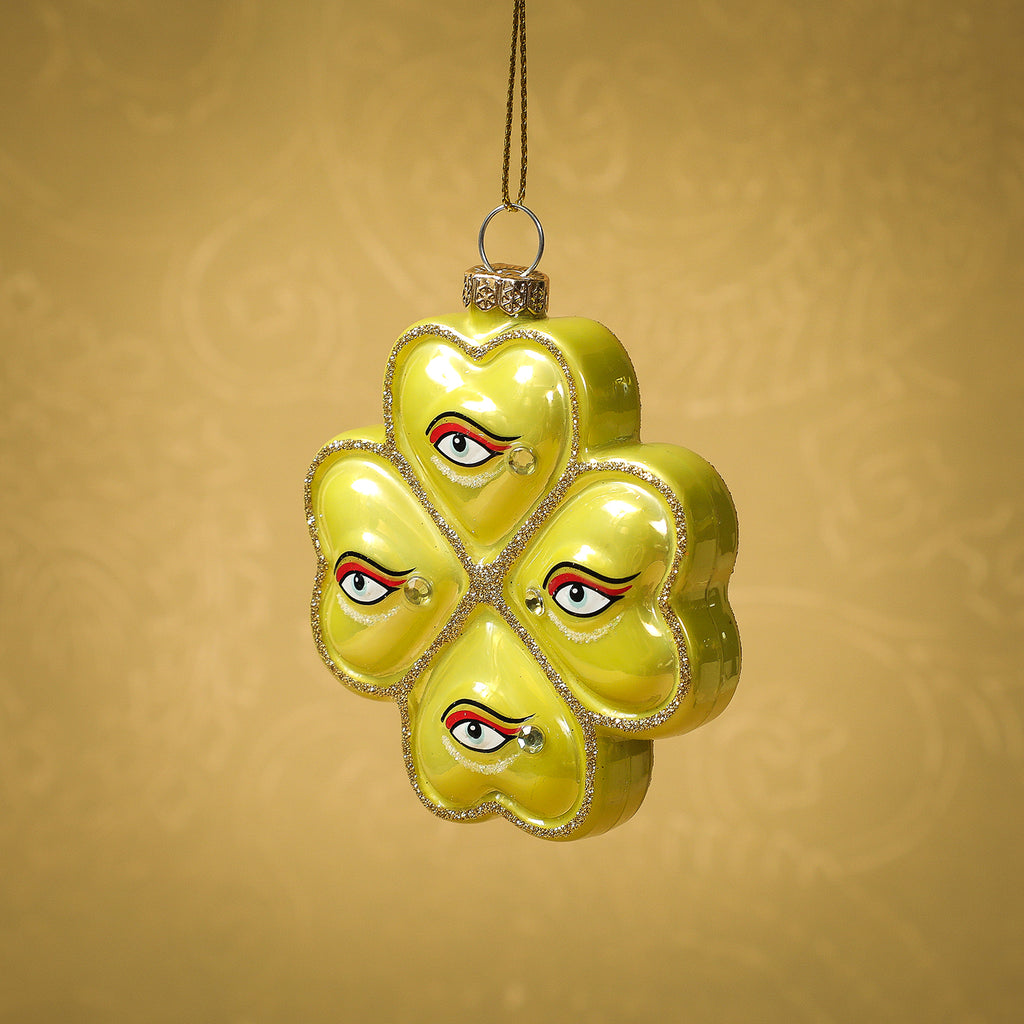 Assorted surreal lucky clovers