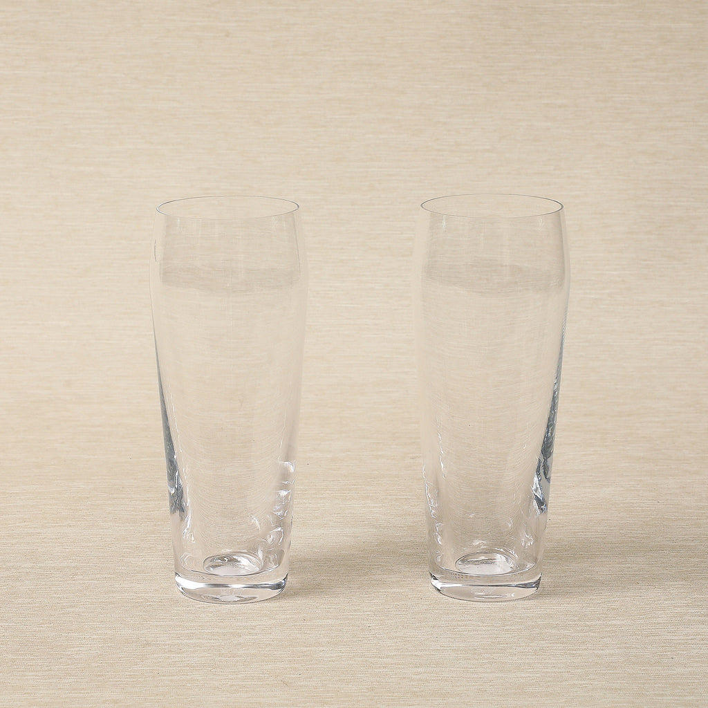 Tall fine glass tumbler
