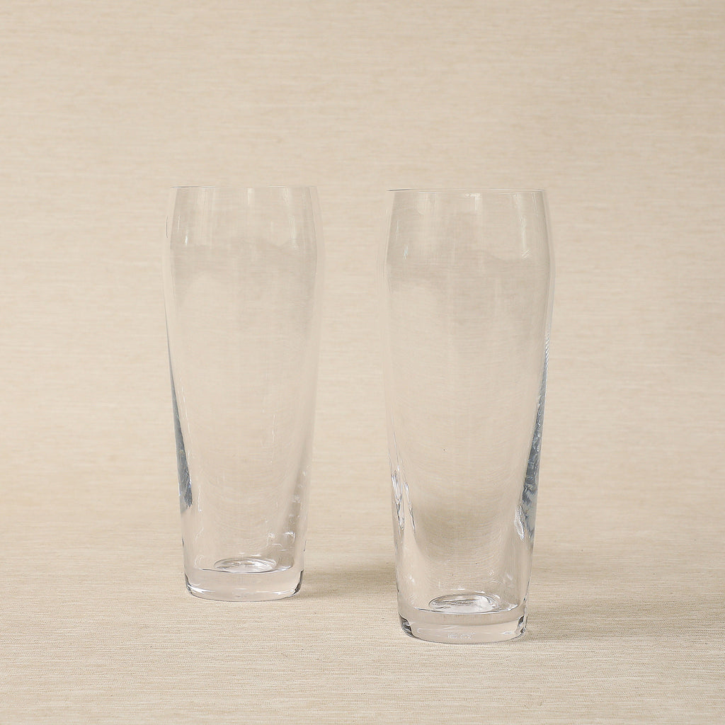 Tall fine glass tumbler