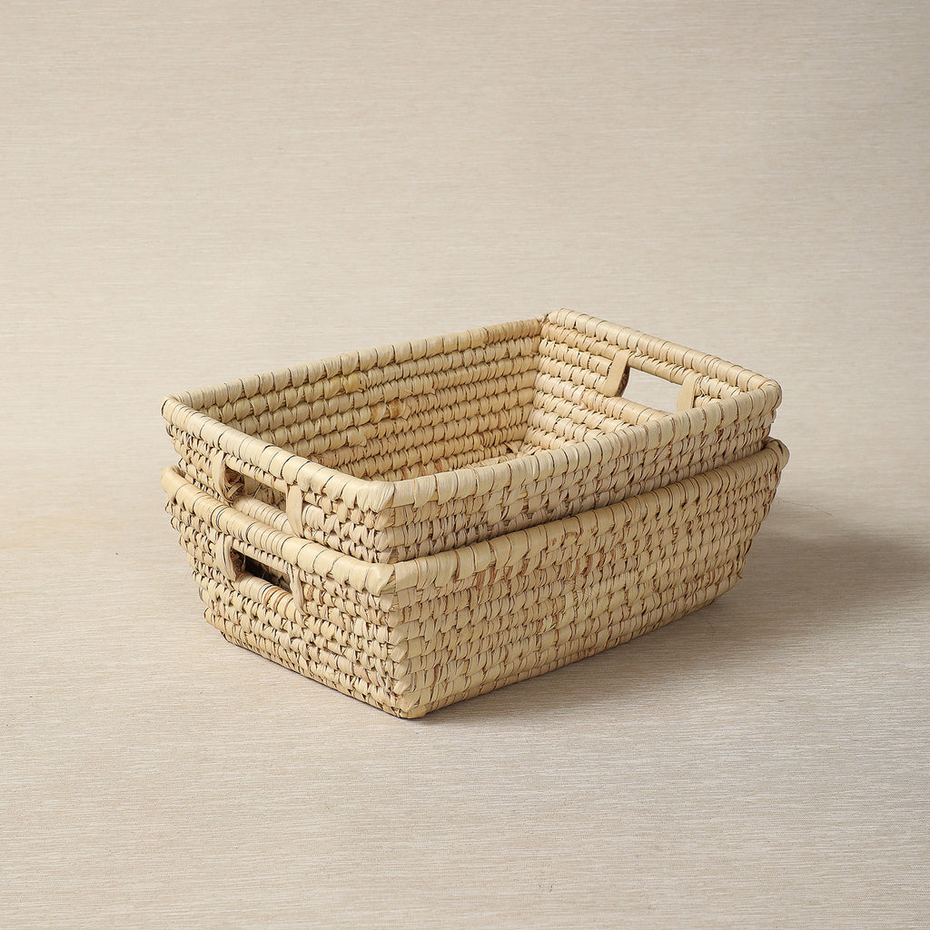 Small rectangular coiled tray