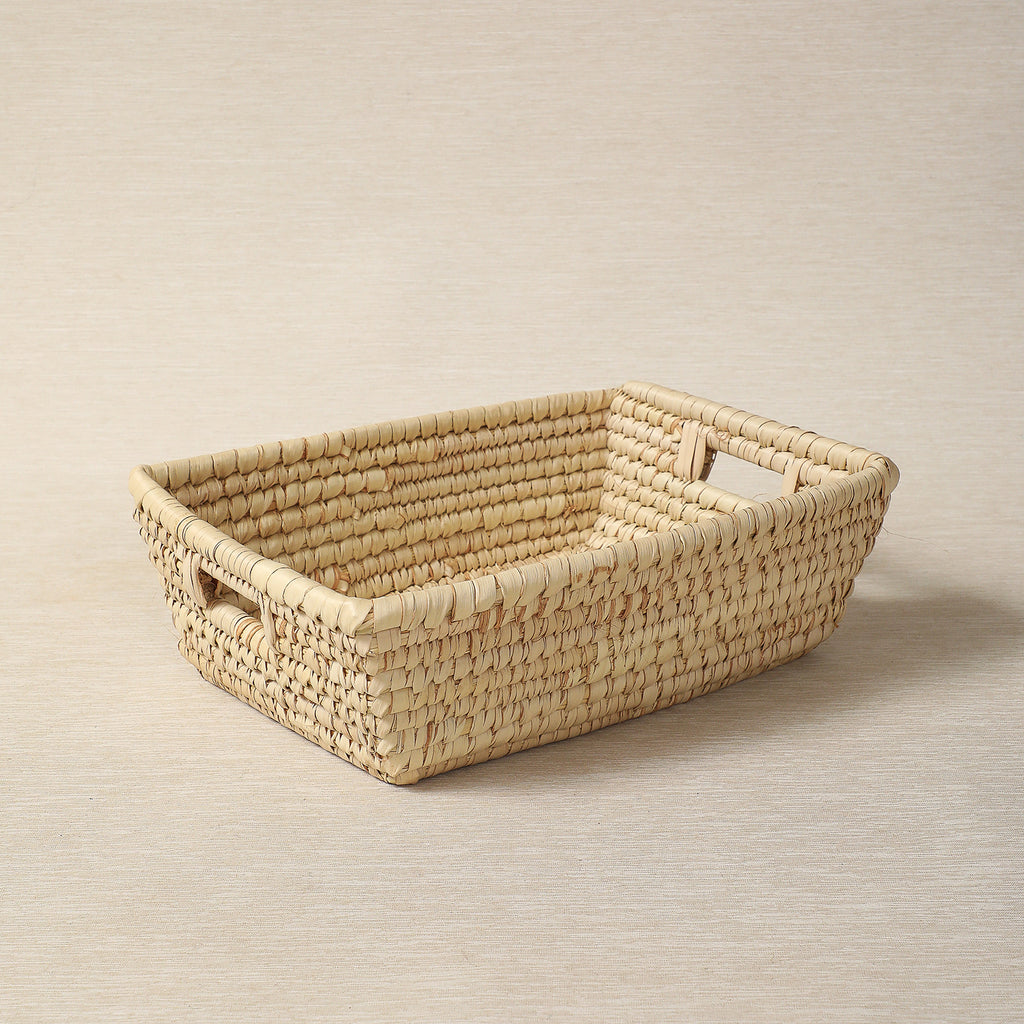 Small rectangular coiled tray