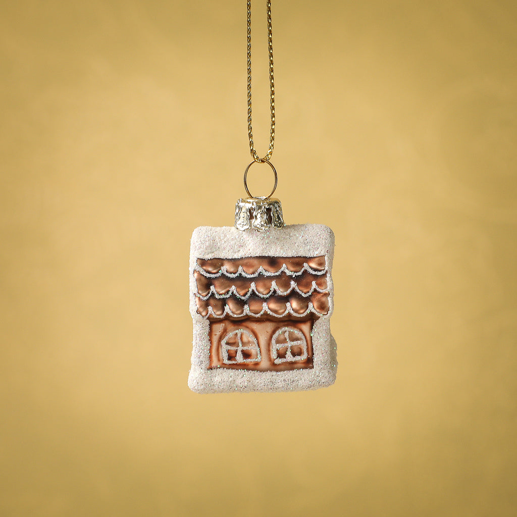 Tiny Gingerbread House