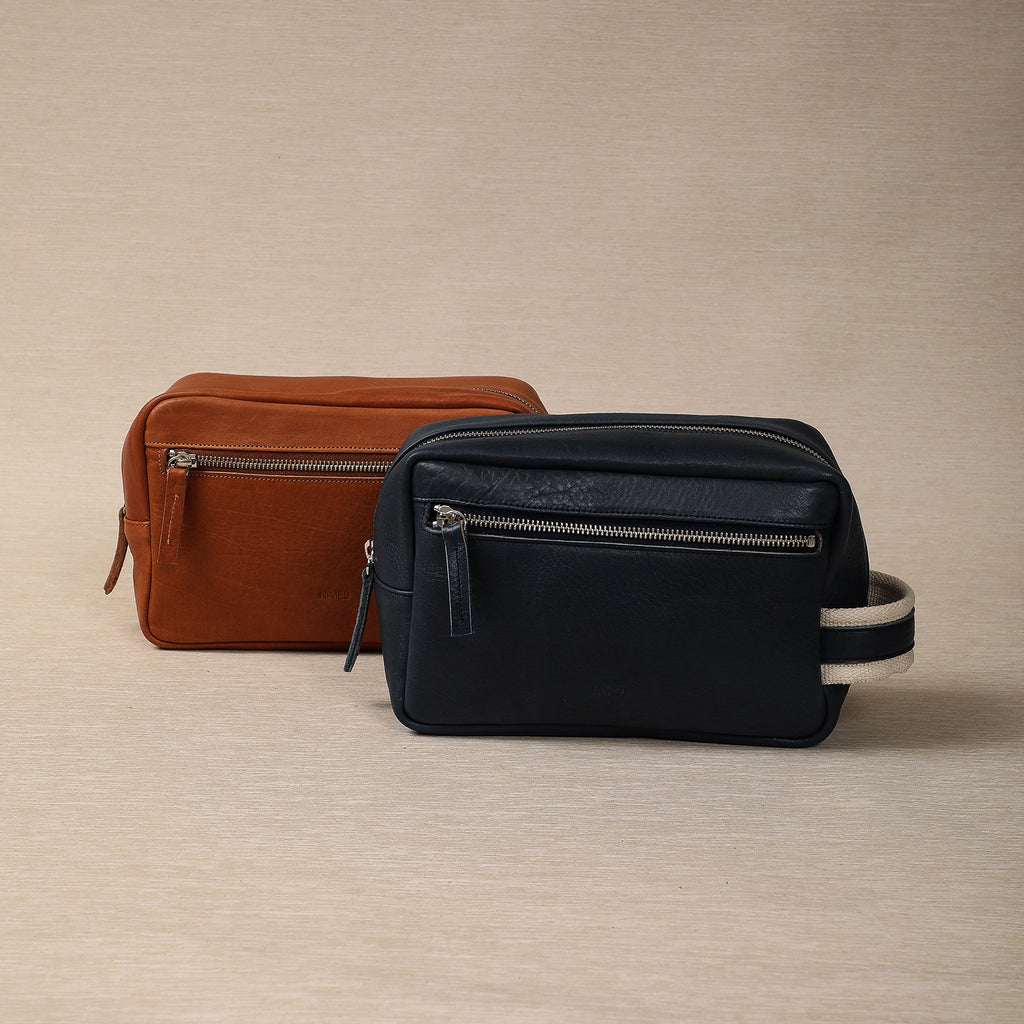 Nimes Niceto toiletry bag in leather