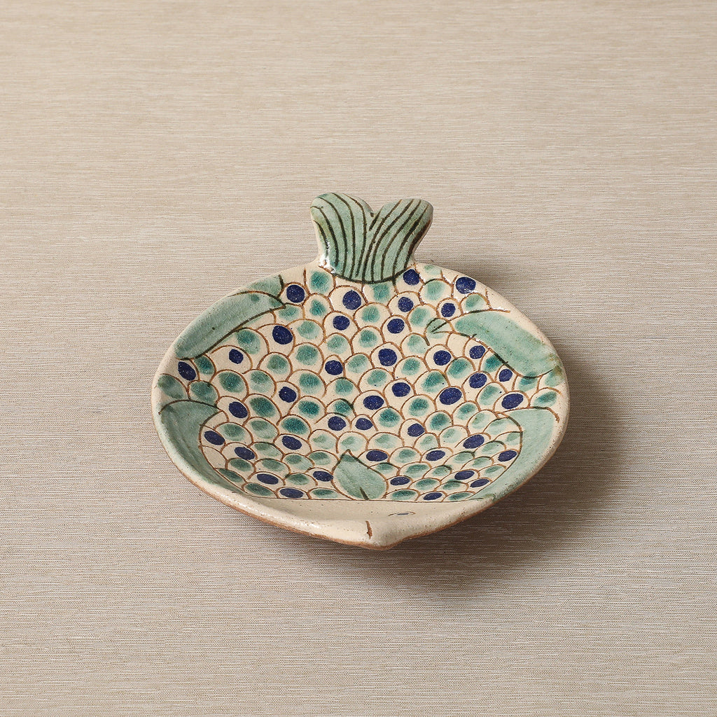 Small fish form ceramic plate
