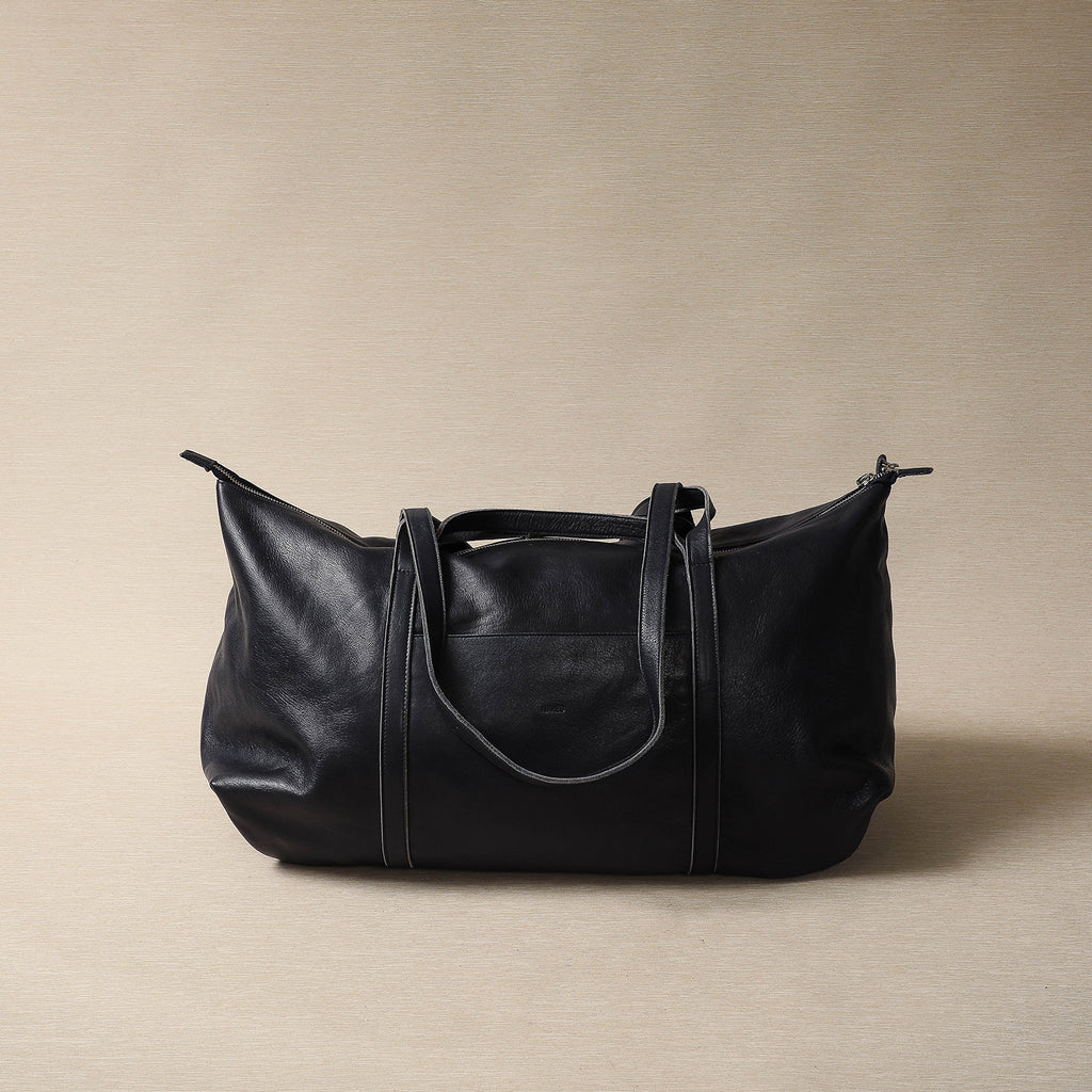 Semillon weekend bag in navy leather