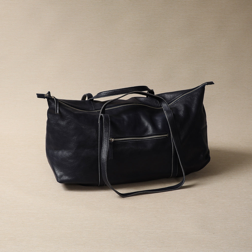 Semillon weekend bag in navy leather