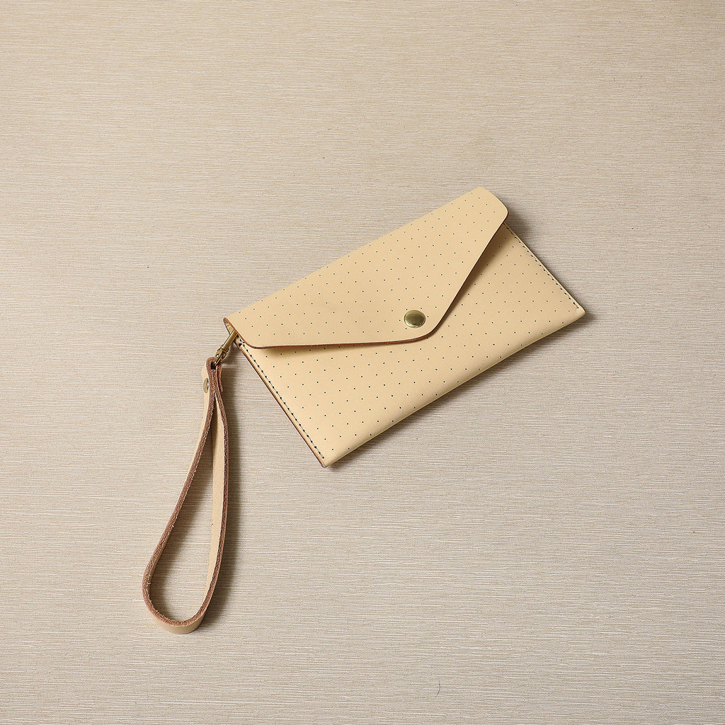 Dot texture clutch wallet