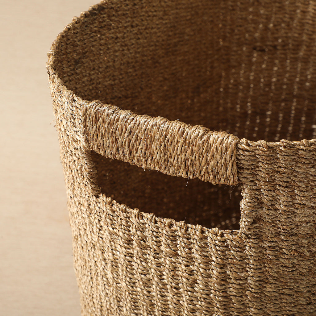 Natural oval abaca wicker hamper