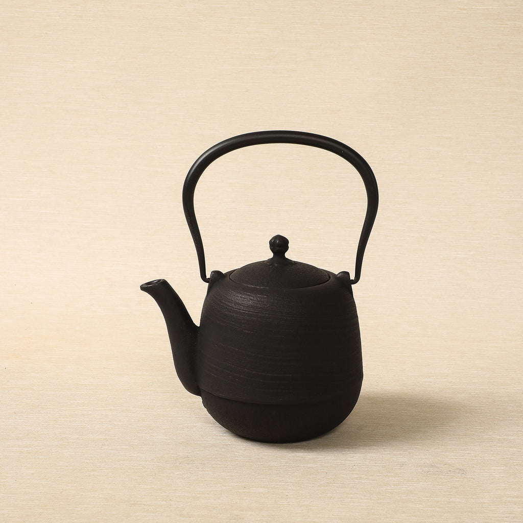 Cast iron Jujube teapot - 0.9 l