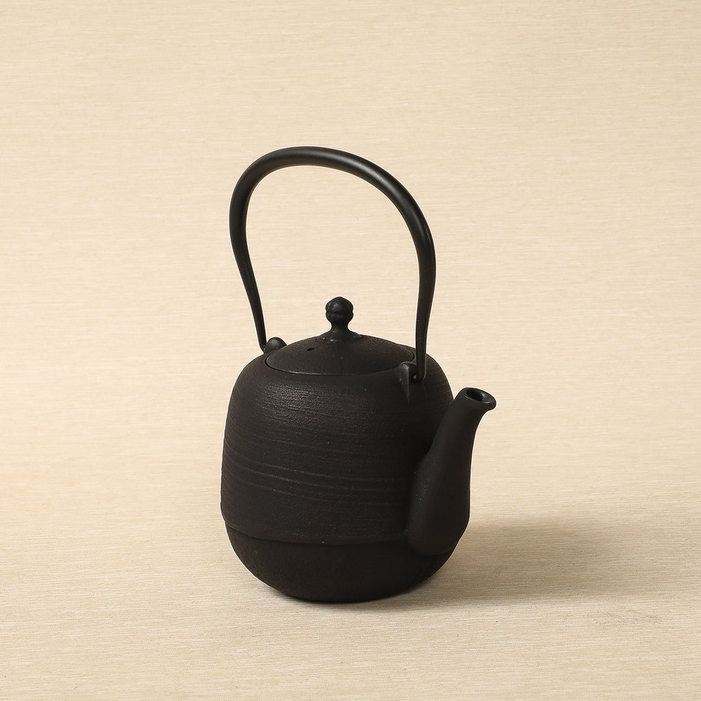 Cast iron Jujube teapot - 0.9 l
