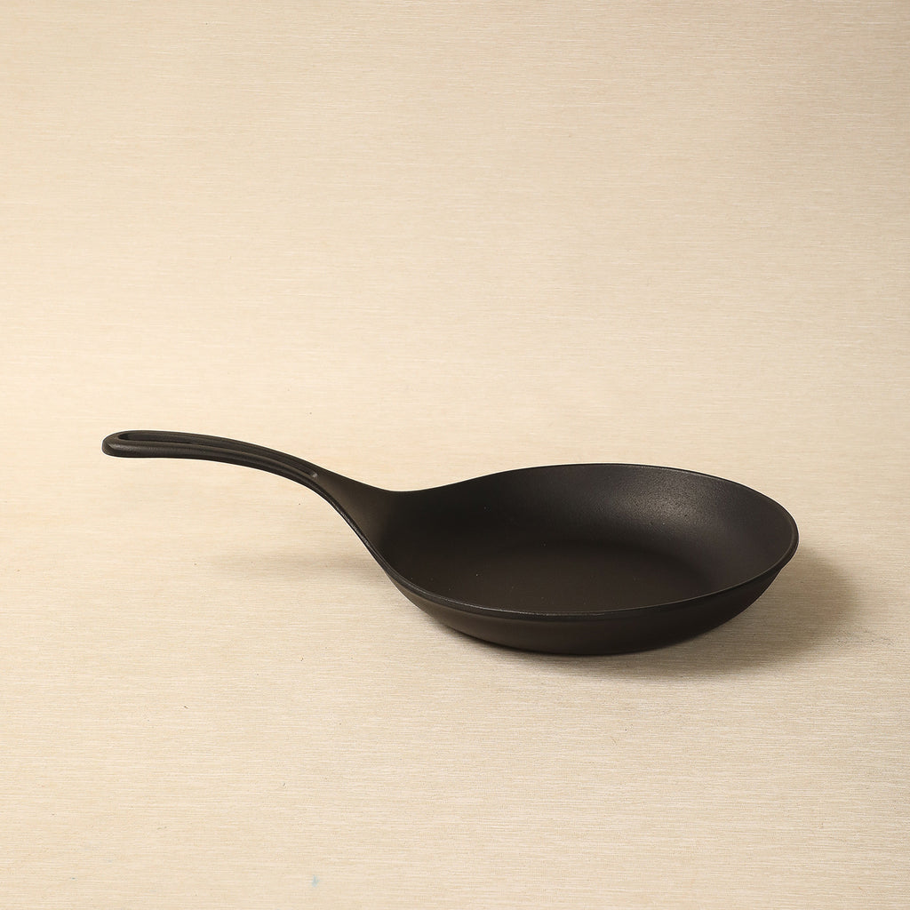 Cast iron omelette pan