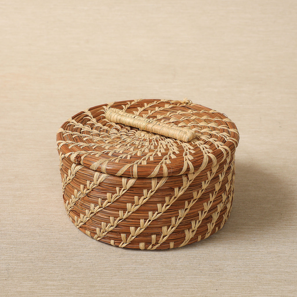 Lidded Victoria Basket
