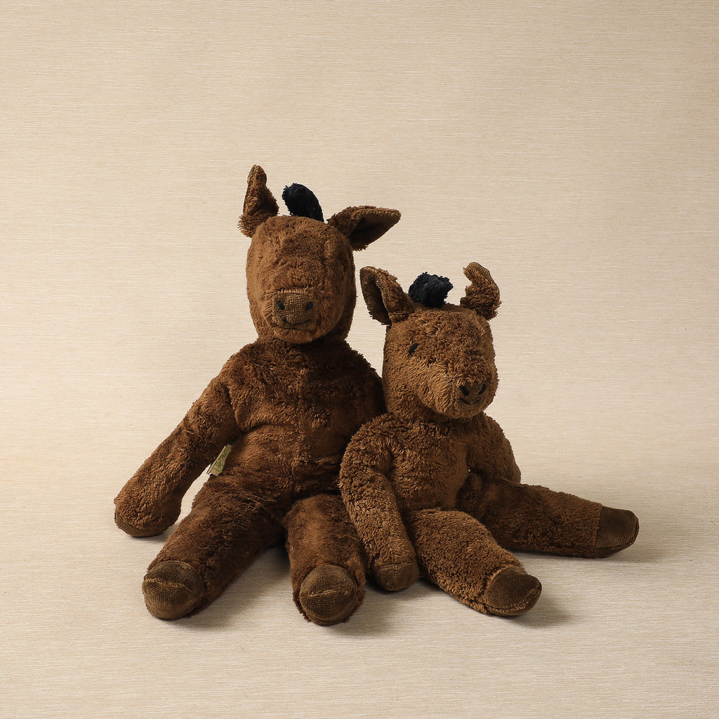 Senger stuffed brown horse