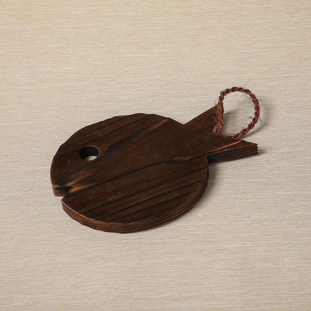 "Fish" trivet with handle