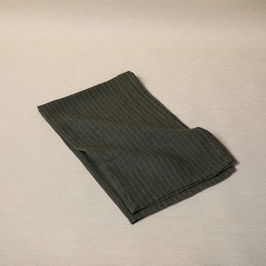 Gable stripe towel in leaf