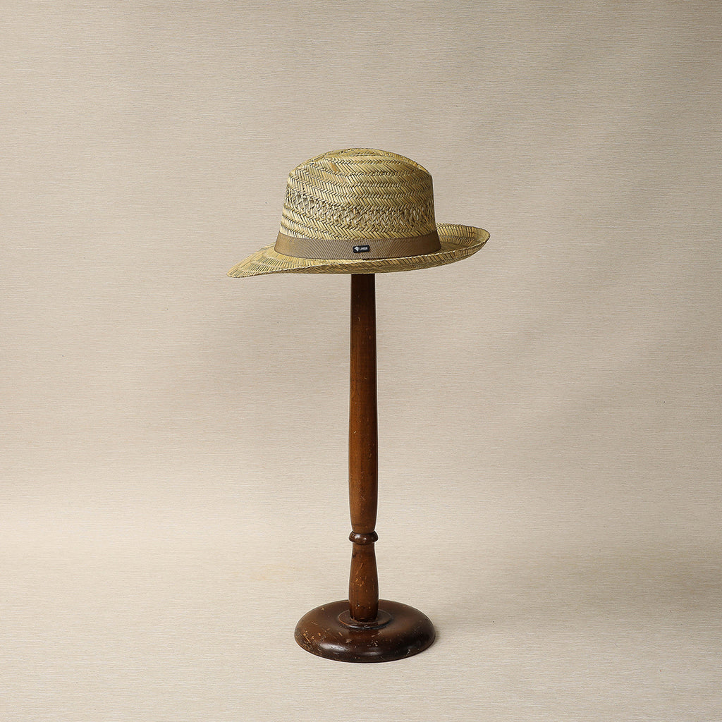 Straw traveler hat