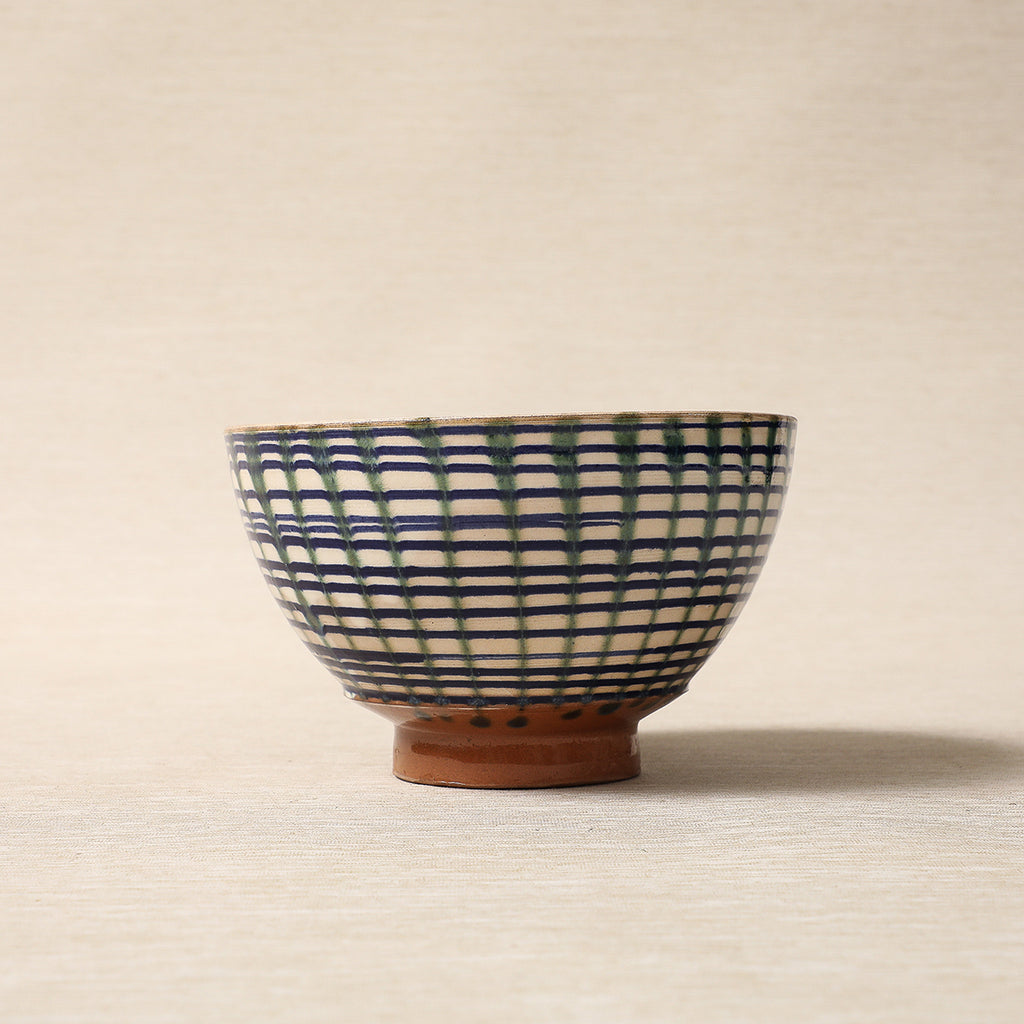 Web pattern bowl