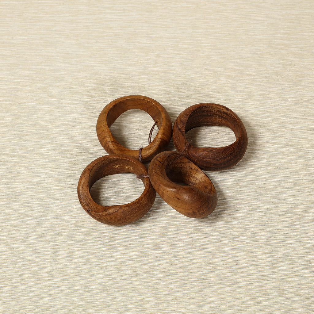 Set of four natural teak napkin ring