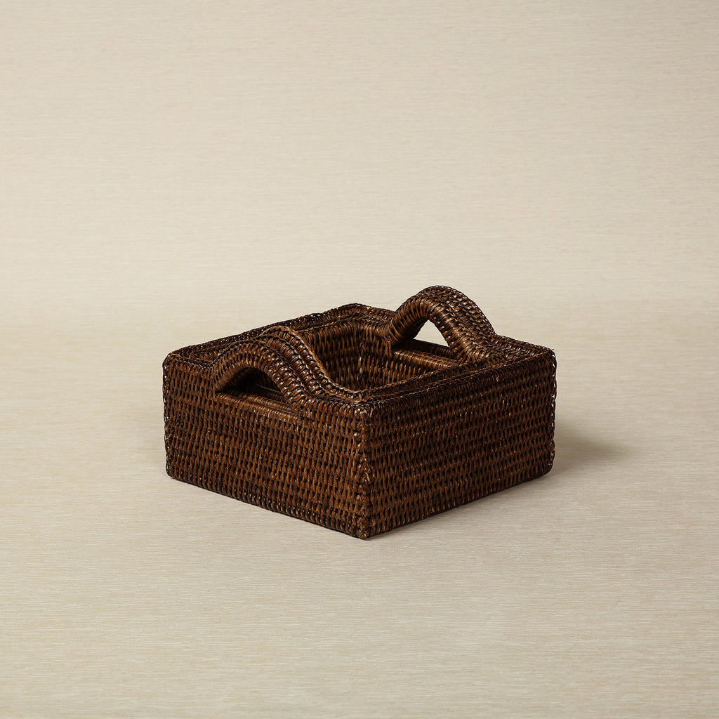 Square rattan tray with arc handles
