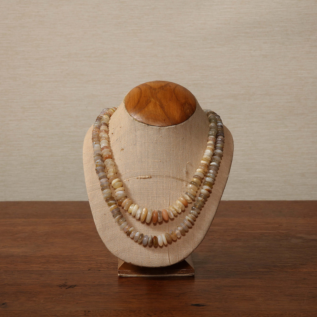 Polished stone agate bead necklace