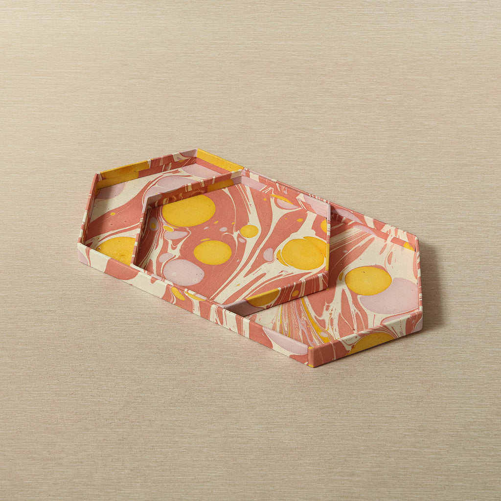 Hexagonal marbled paper tray set