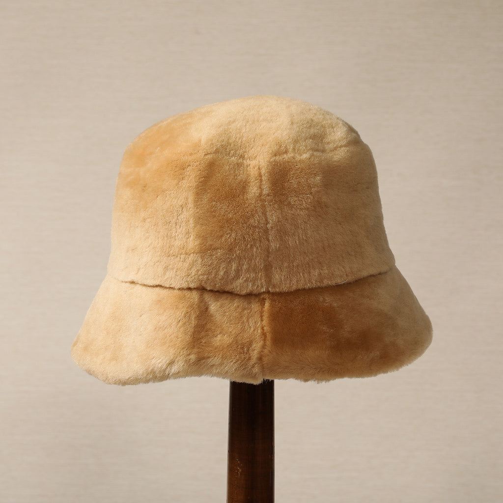 Shearling bucket hat