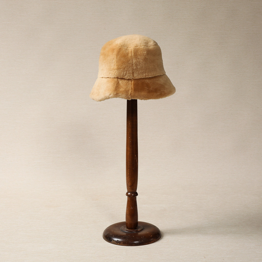 Shearling bucket hat