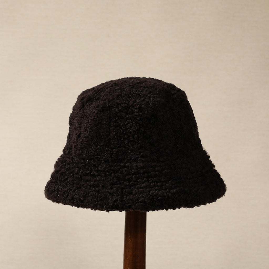 Reversible shearling bucket hat