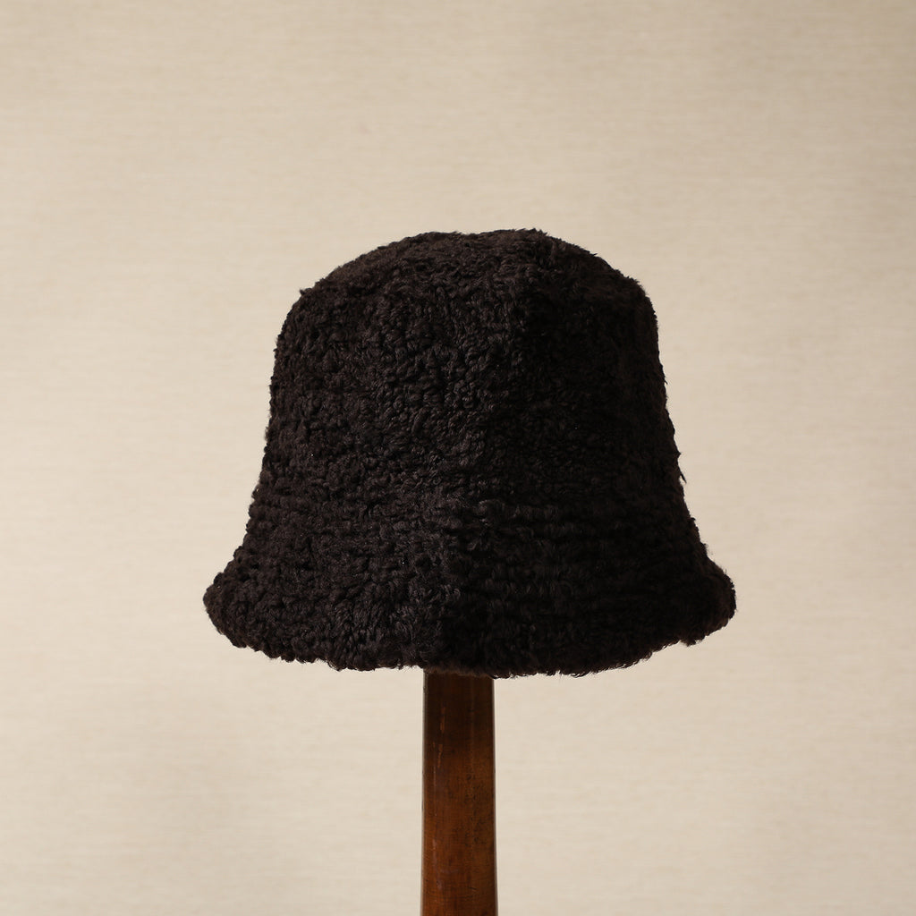 Reversible shearling bucket hat