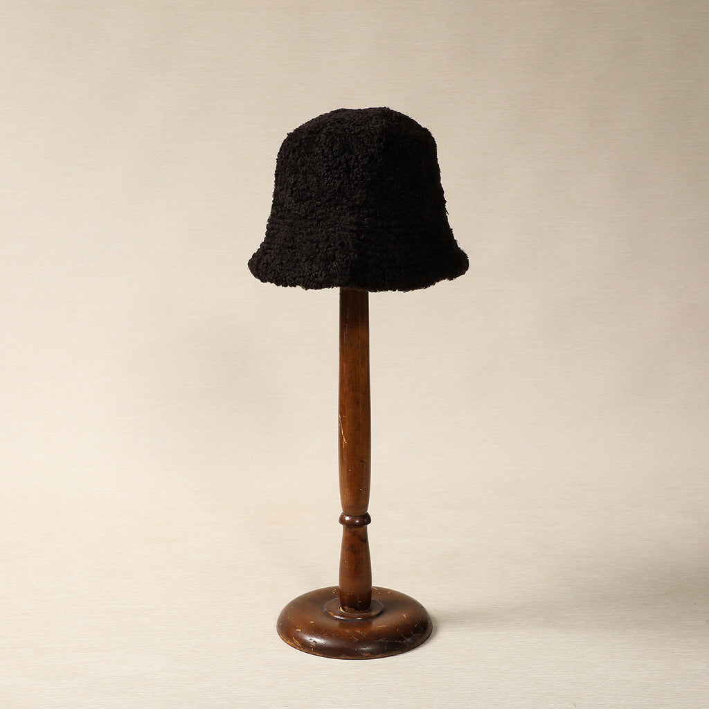 Reversible shearling bucket hat