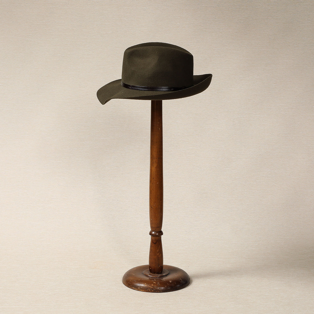 Felt fedora hat with leather band