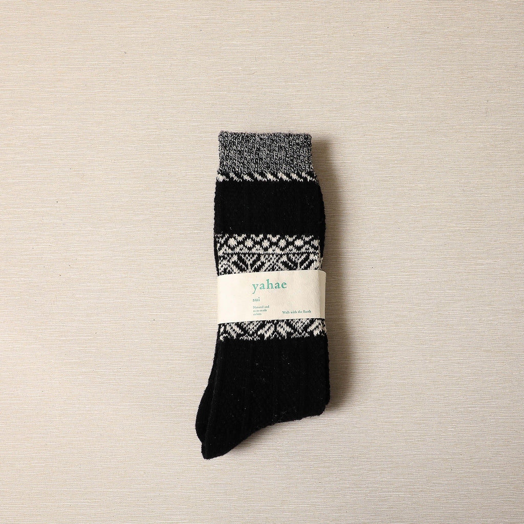 Black wool/cotton snow pattern socks