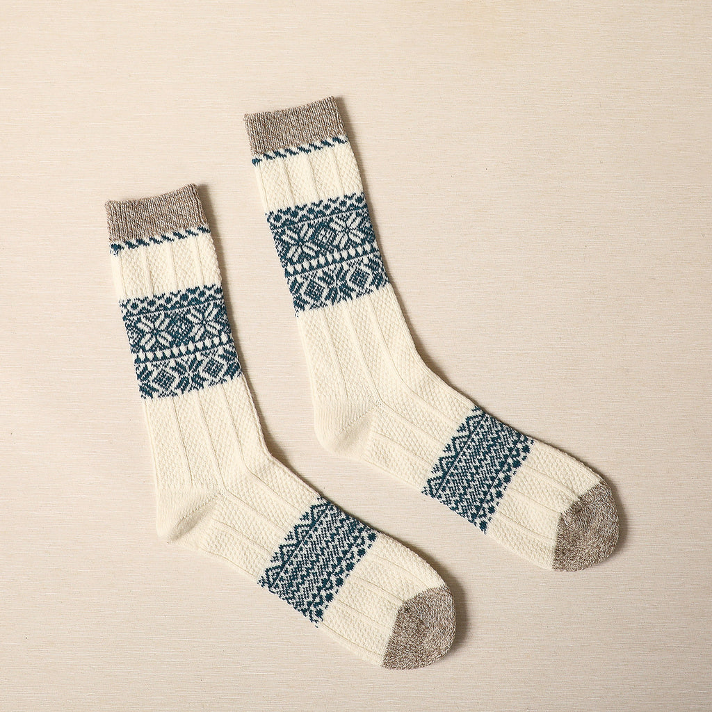 Ivory wool/cotton snow pattern socks